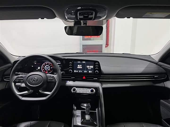 Фото 13 - Hyundai Elantra N line