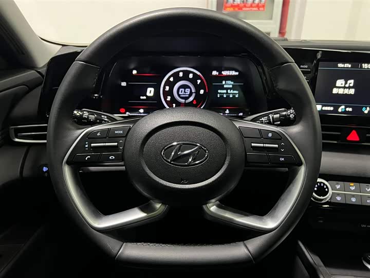 Фото 16 - Hyundai Elantra N line