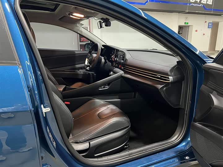 Фото 18 - Hyundai Elantra N line