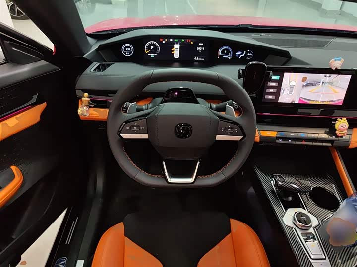 Фото 11 - Changan UNI-V