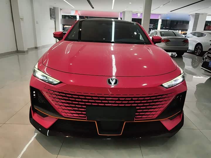 Фото 3 - Changan UNI-V