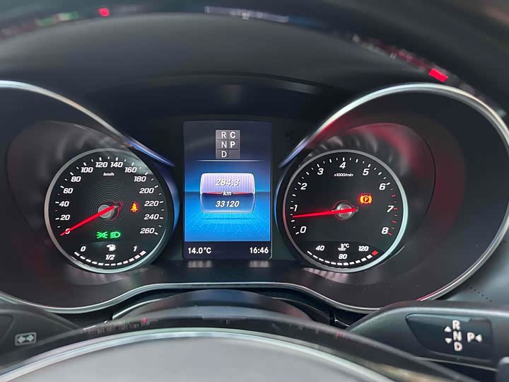 Фото 20 - Mercedes-Benz V-Class