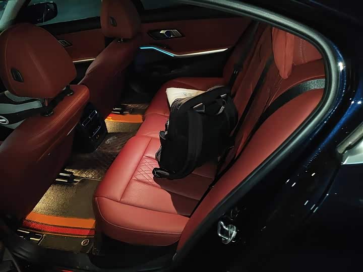 Фото 15 - BMW i3