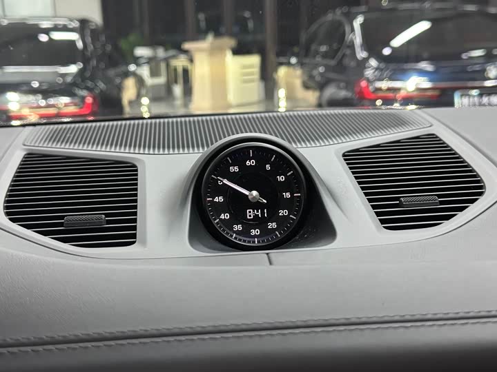 Фото 14 - Porsche Cayenne