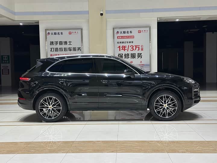 Фото 5 - Porsche Cayenne