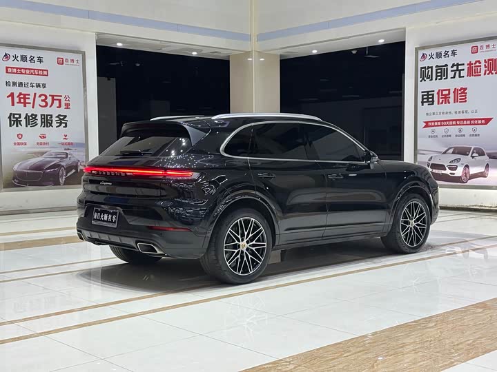 Фото 6 - Porsche Cayenne
