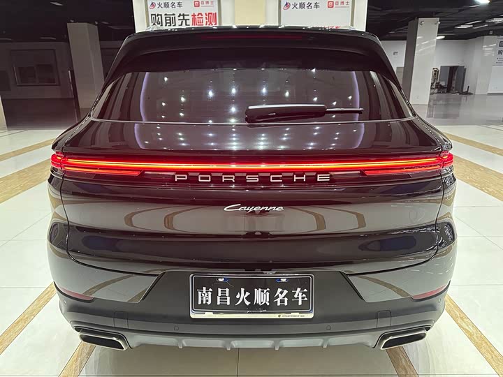 Фото 8 - Porsche Cayenne