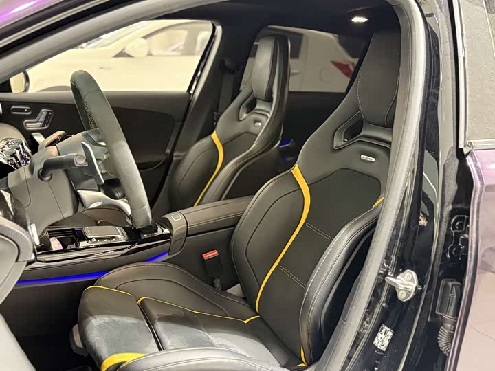 Фото 5 - Mercedes-Benz A-Class AMG