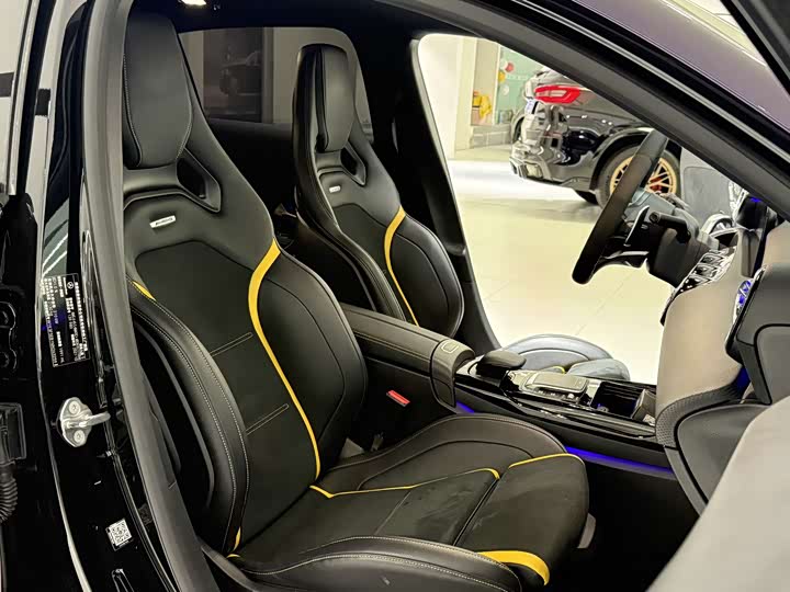 Фото 6 - Mercedes-Benz A-Class AMG