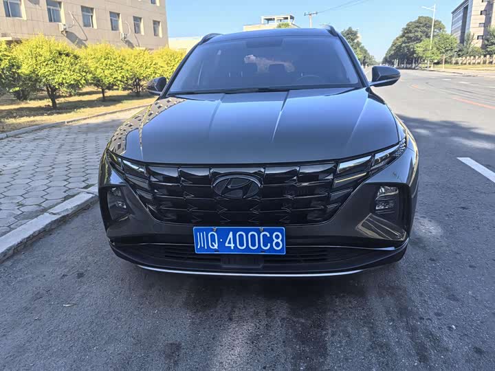 Фото 2 - Hyundai Tucson L