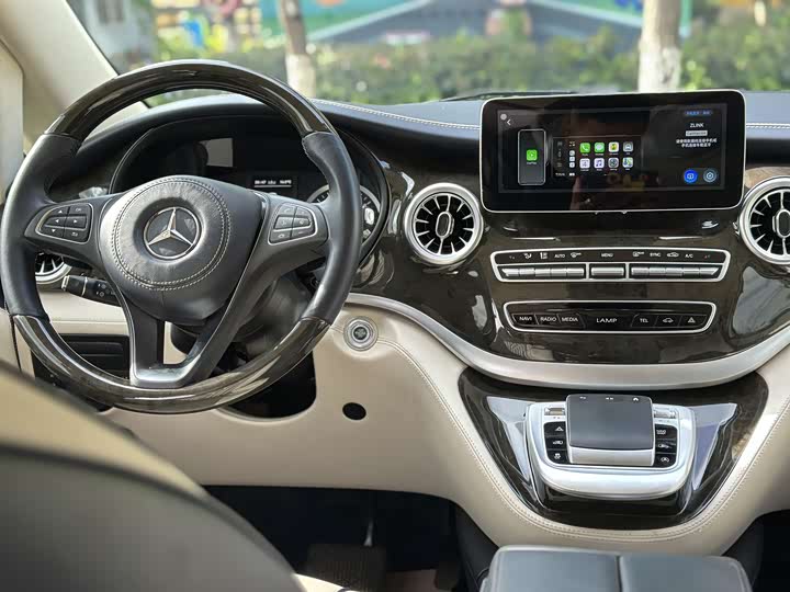 Фото 13 - Mercedes-Benz Vito