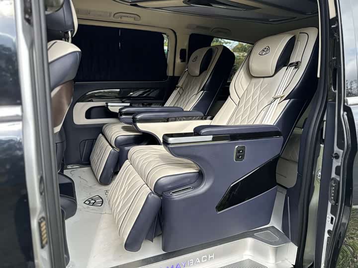 Фото 9 - Mercedes-Benz Vito