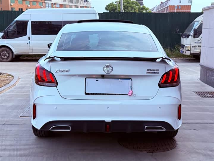 Фото 8 - MG Motor 5