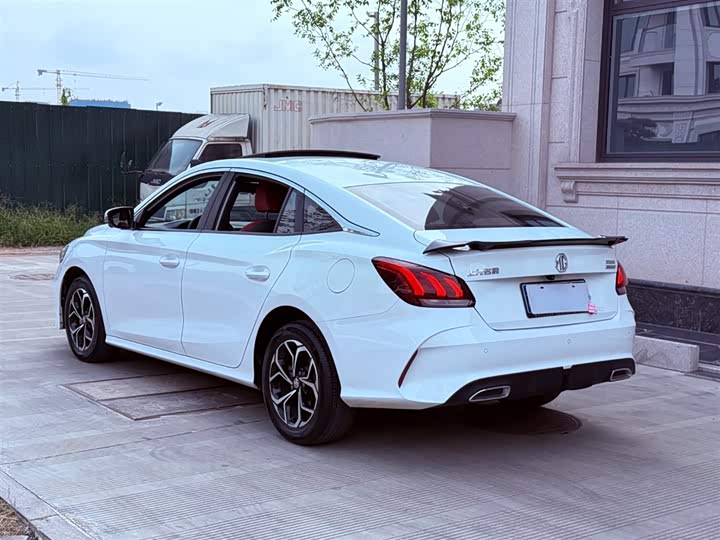 Фото 9 - MG Motor 5