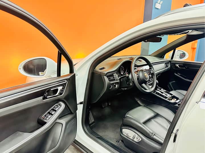 Фото 21 - Porsche Macan