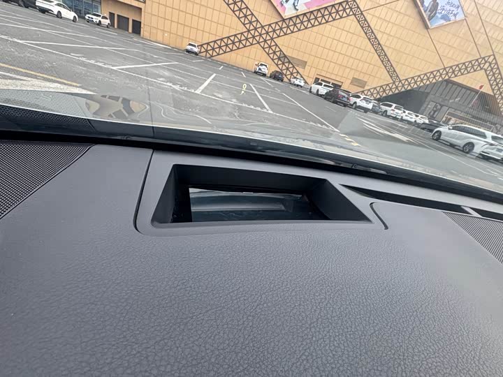 Фото 24 - Lexus RX