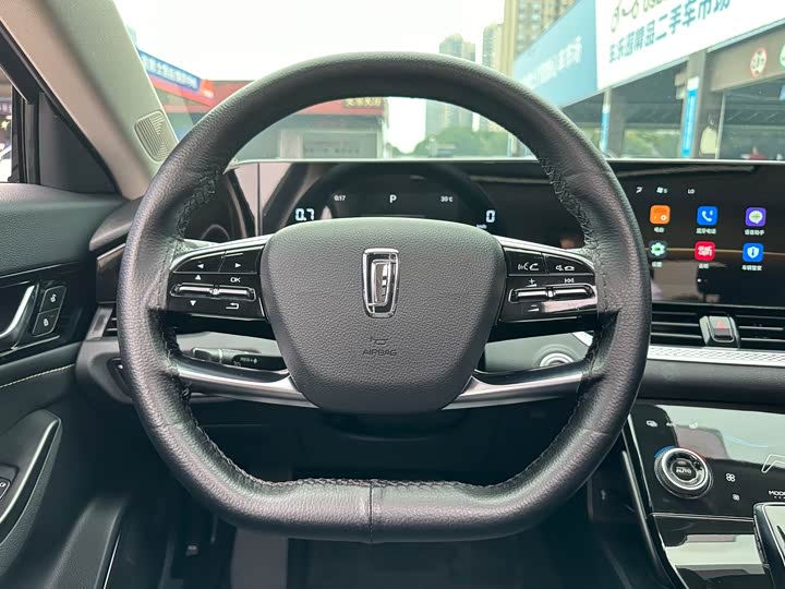 Фото 20 - Bestune B70