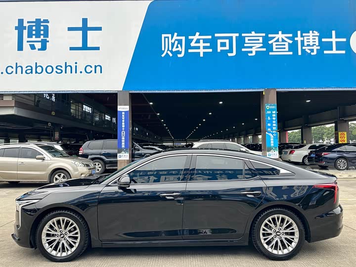 Фото 7 - Bestune B70