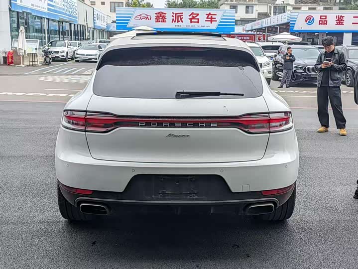 Фото 18 - Porsche Macan