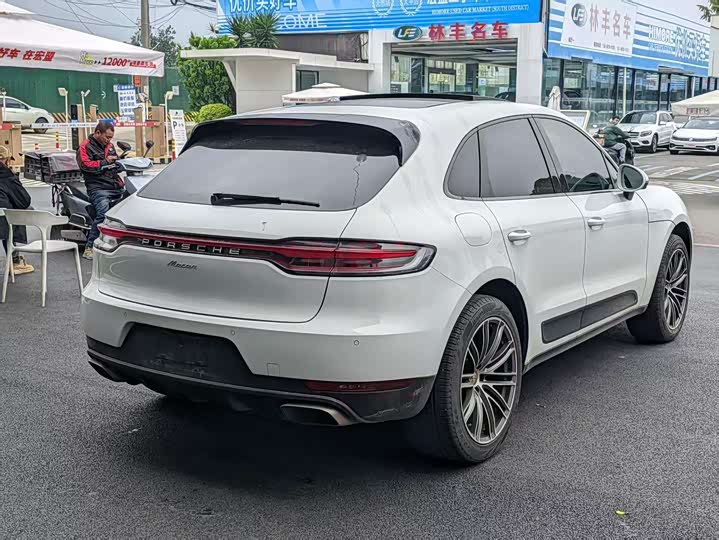 Фото 19 - Porsche Macan