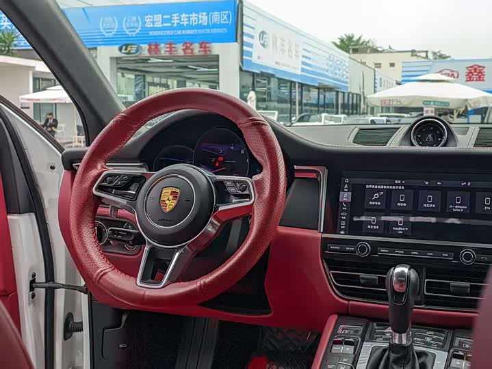 Фото 7 - Porsche Macan