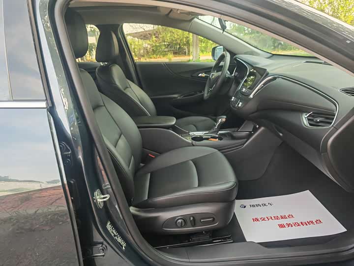 Фото 12 - Chevrolet Malibu XL