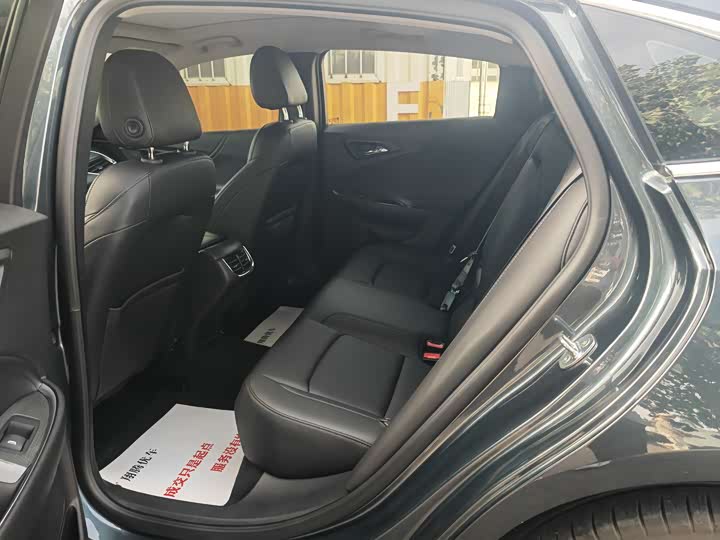 Фото 9 - Chevrolet Malibu XL