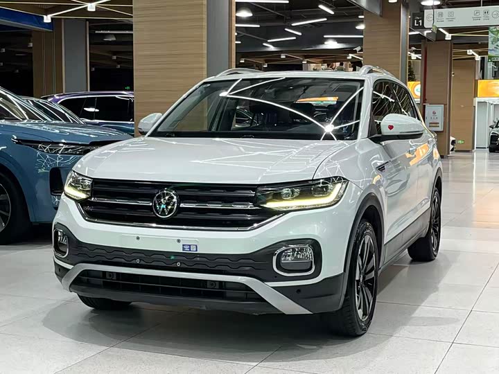 Фото 1 - Volkswagen Tacqua