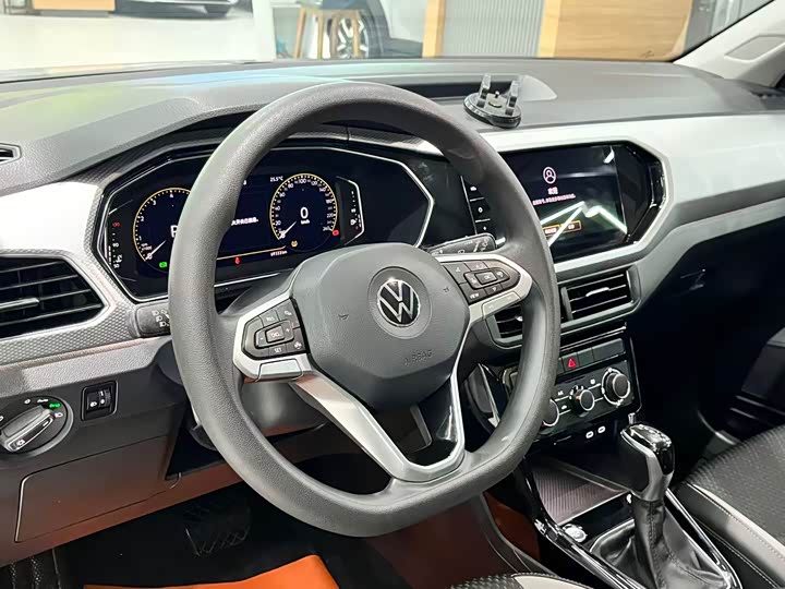 Фото 7 - Volkswagen Tacqua
