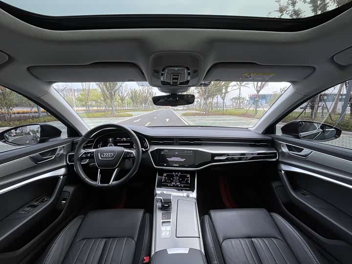 Фото 10 - Audi A6L