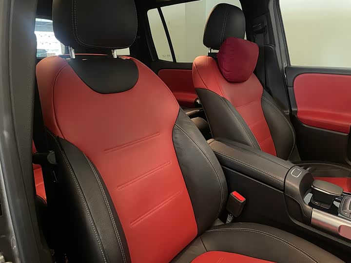 Фото 5 - Mercedes-Benz GLB-Class AMG