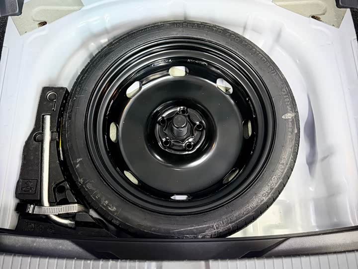 Фото 20 - Volkswagen T-Roc