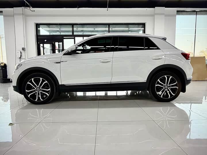 Фото 3 - Volkswagen T-Roc