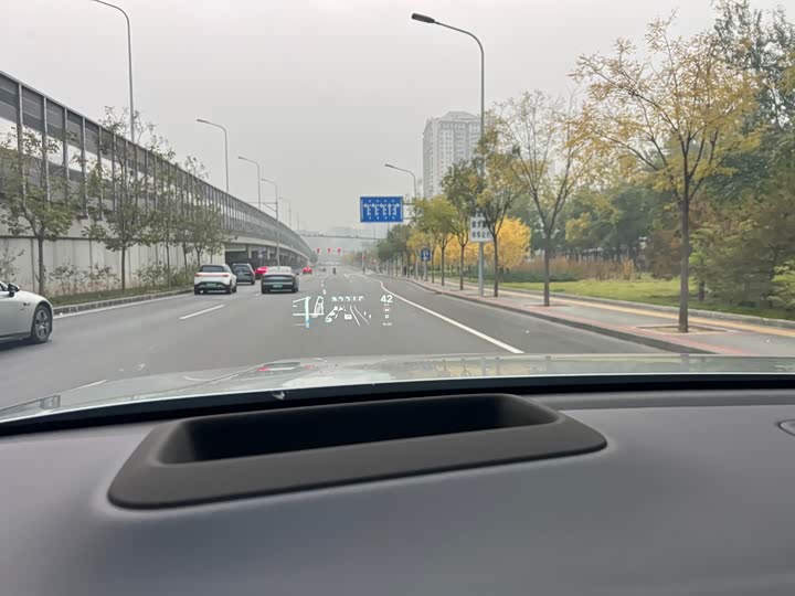 Фото 14 - LiXiang L8