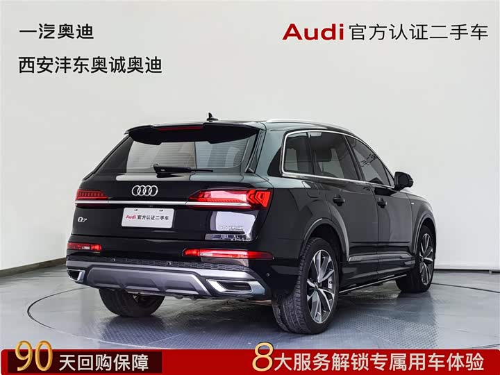 Фото 4 - Audi Q7