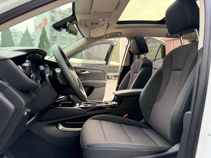 Фото 4 - Buick Envision Plus