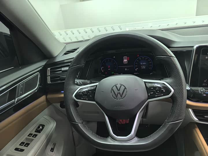 Фото 10 - Volkswagen Teramont Pro