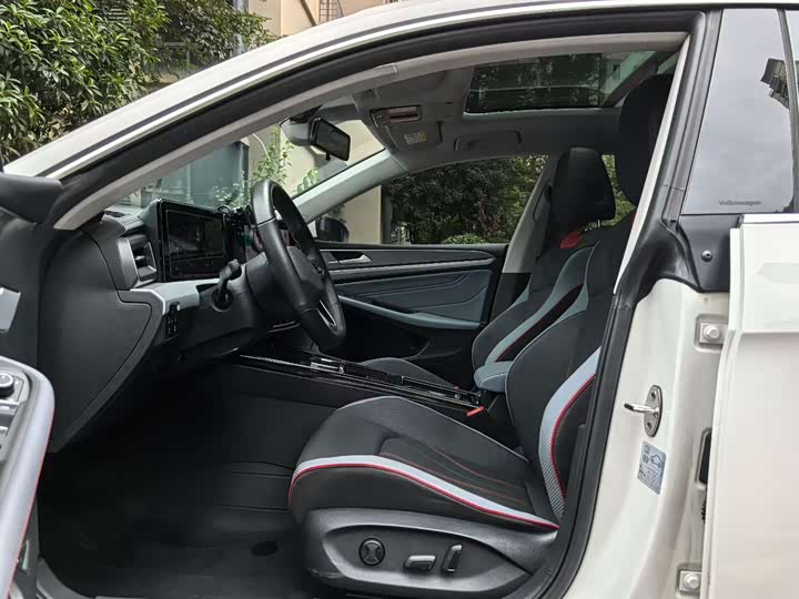 Фото 4 - Volkswagen Lamando L