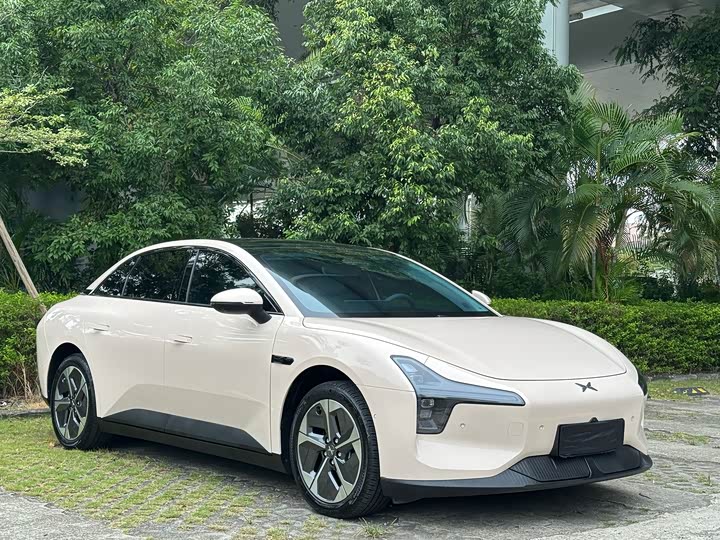 Фото 3 - XPeng Mona M03