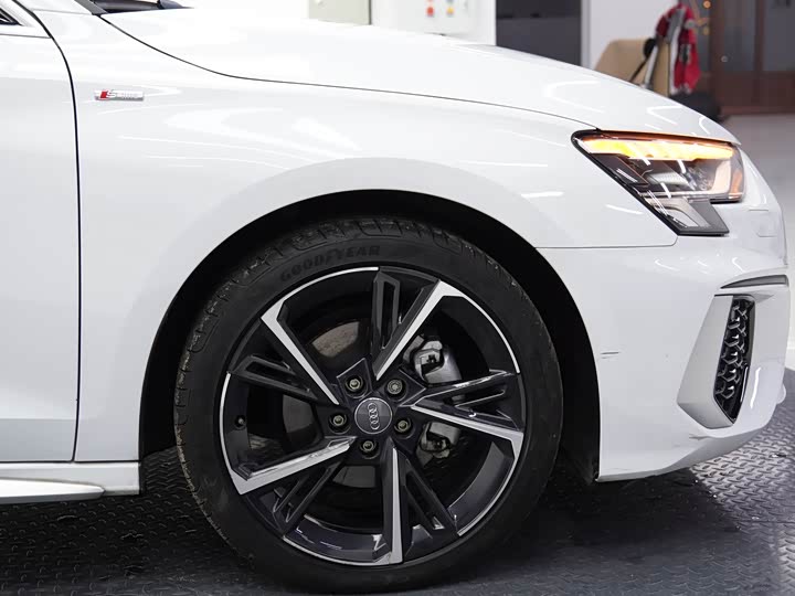 Фото 8 - Audi A3