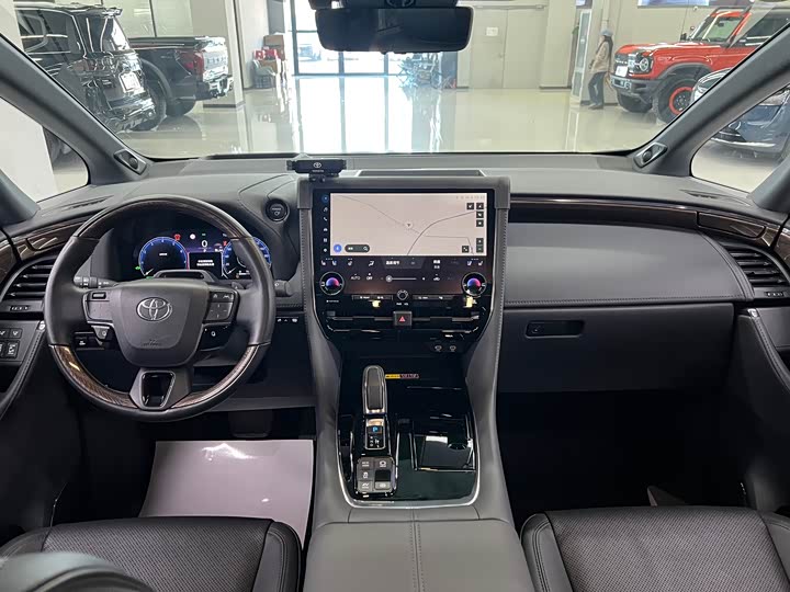 Фото 15 - Toyota Alphard