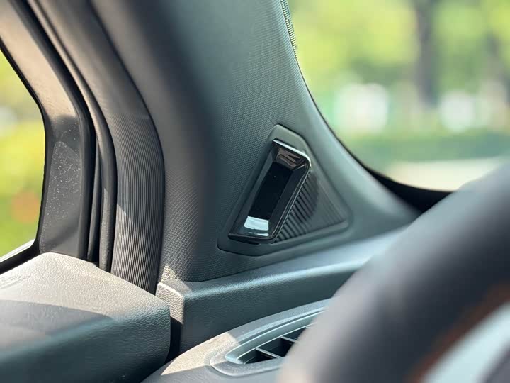 Фото 29 - Changan UNI-T