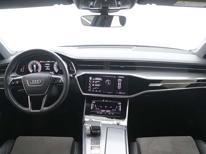 Фото 10 - Audi A6L