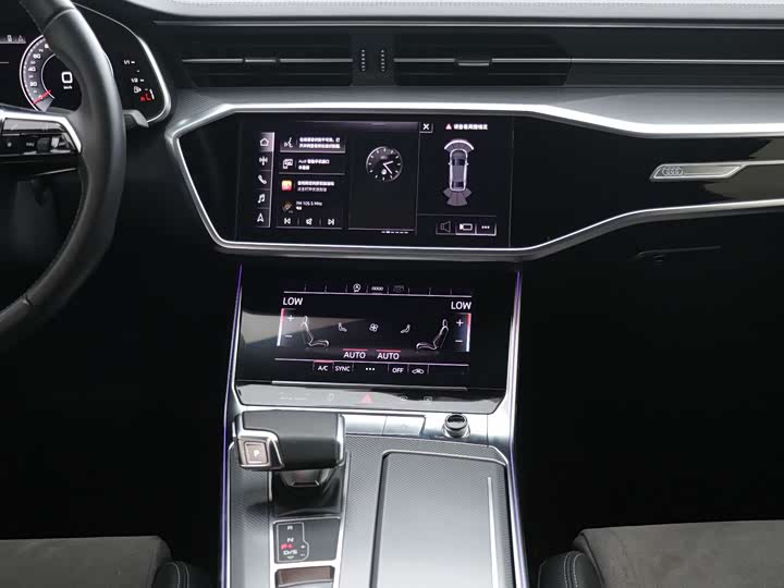Фото 11 - Audi A6L