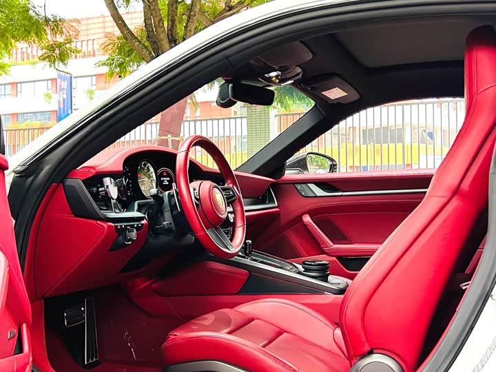 Фото 16 - Porsche 911