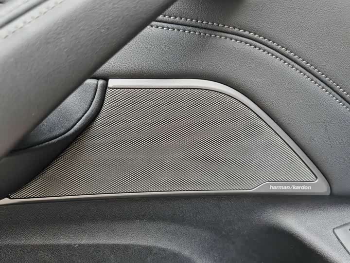 Фото 12 - BMW 5 Series