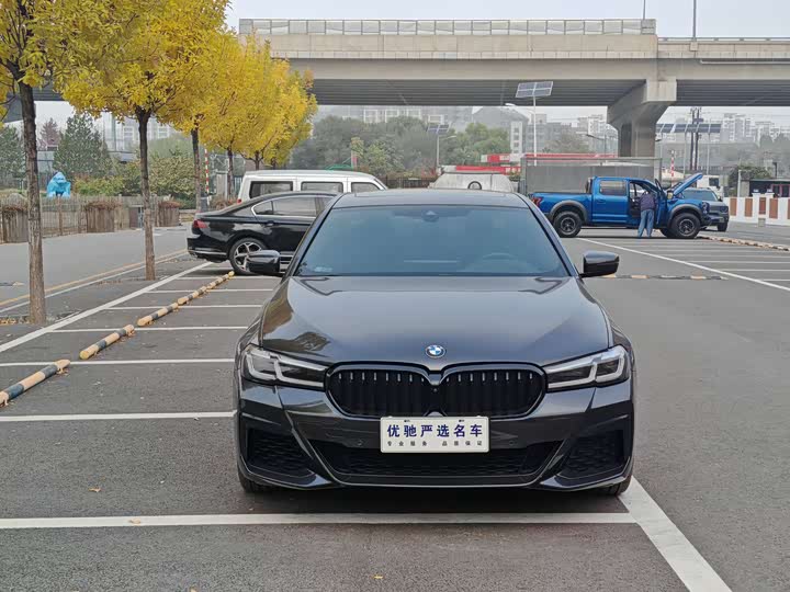 Фото 2 - BMW 5 Series