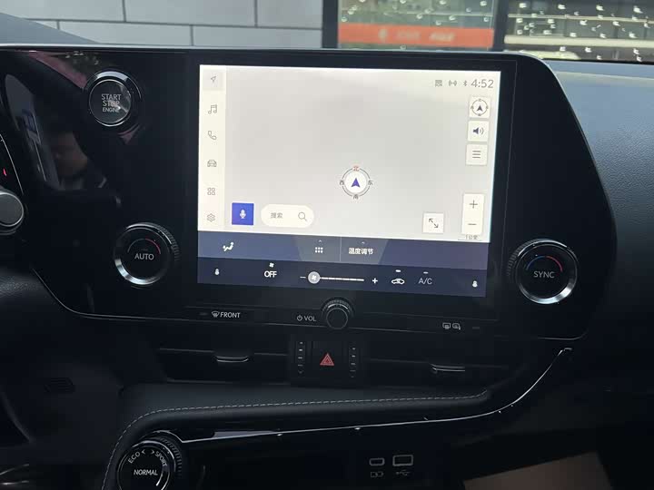 Фото 12 - Lexus NX