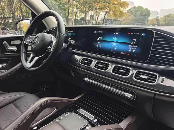 Фото 11 - Mercedes-Benz GLE-Class