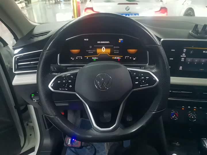 Фото 11 - Volkswagen Tiguan L Pro